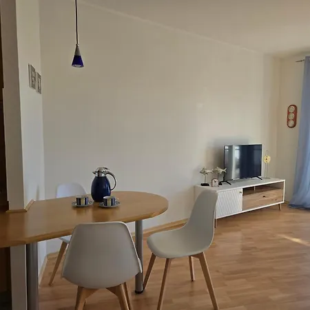Appartement Cosy With A Balcony Near The Harbour In By Renters Kołobrzeg