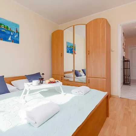 Cosy With A Balcony Near The Harbour In By Renters * Kolobrzeg