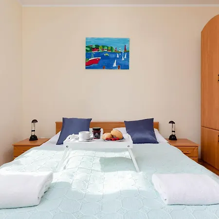 Apartament Cosy With A Balcony Near The Harbour In By Renters *