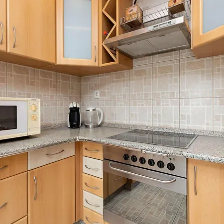 Appartement Cosy With A Balcony Near The Harbour In By Renters *