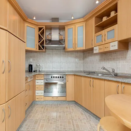 Cosy With A Balcony Near The Harbour In By Renters