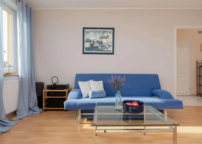 Apartment Cosy With A Balcony Near The Harbour In By Renters Kolobrzeg