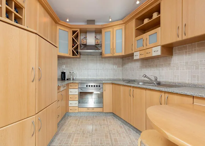 Cosy With A Balcony Near The Harbour In By Renters